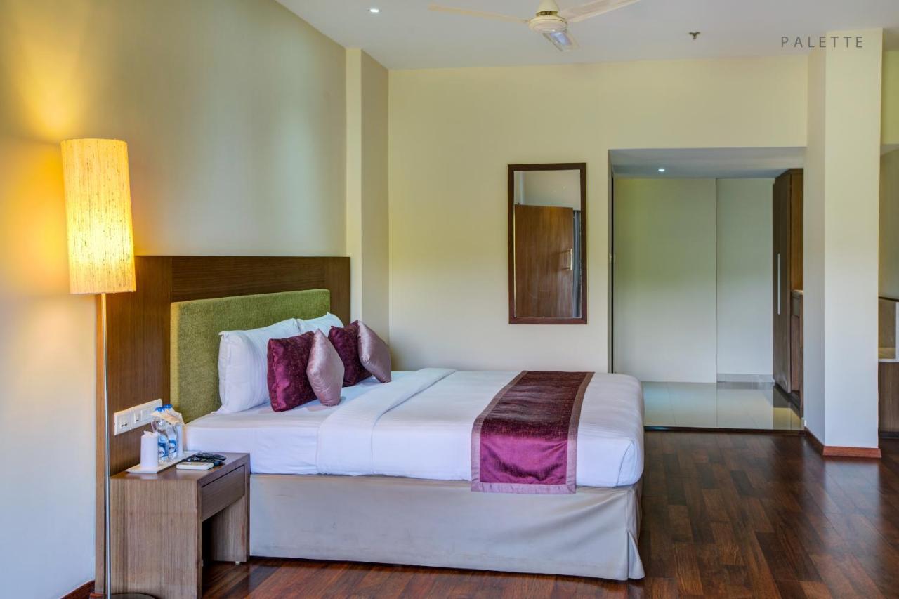 Jk Residency Cheruvathur Kültér fotó